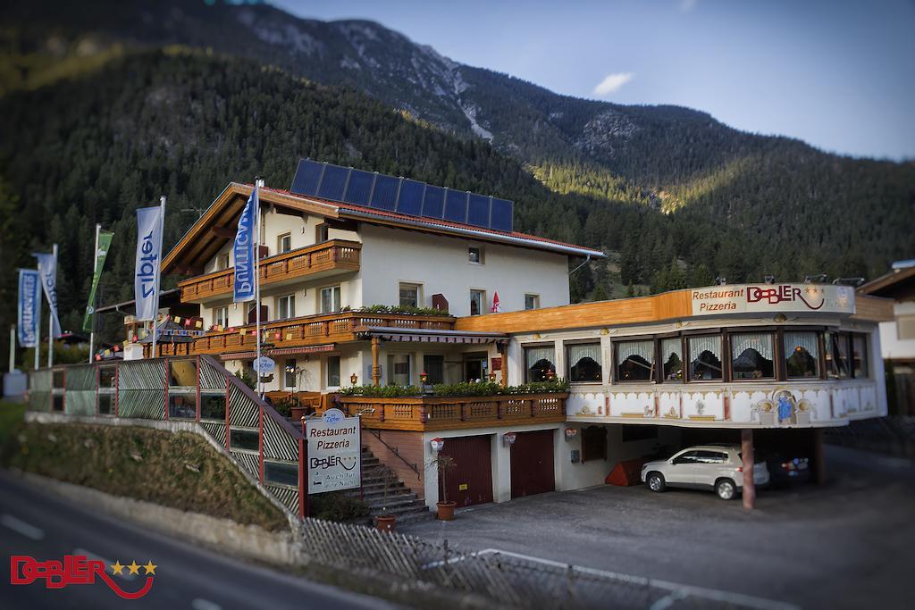 Ferienhotel Dobler Weissenbach am Lech Exteriör bild